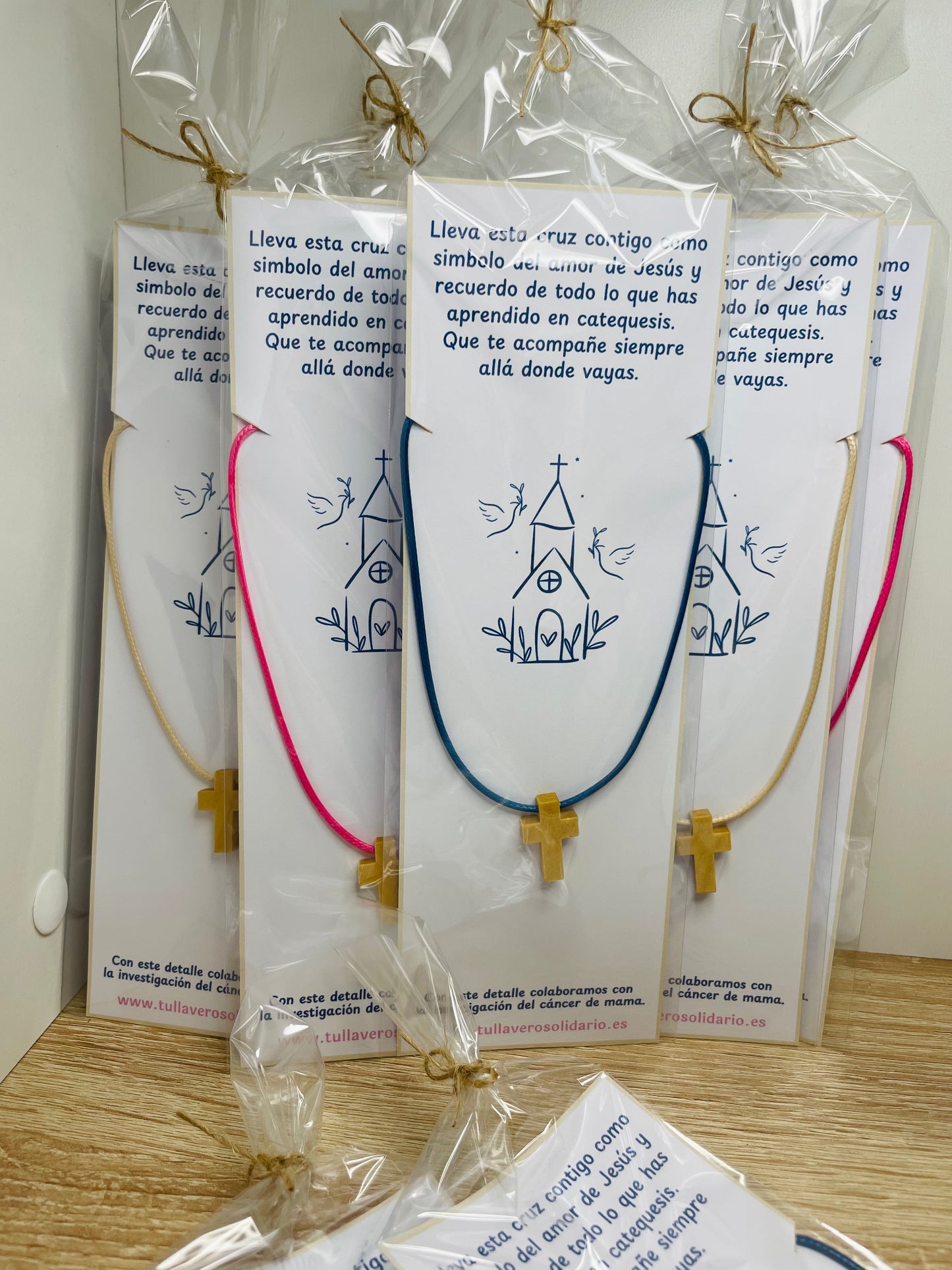 Collar cruz madera